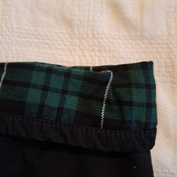 Boys cargo style plaid flannel lined pants. Brand tags removed, black - Picture 4 of 9